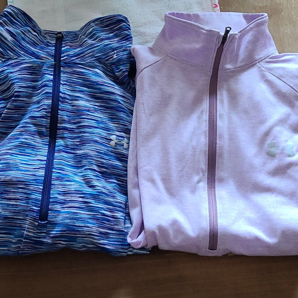 2 under armour quarter zip long sleeve pullovers